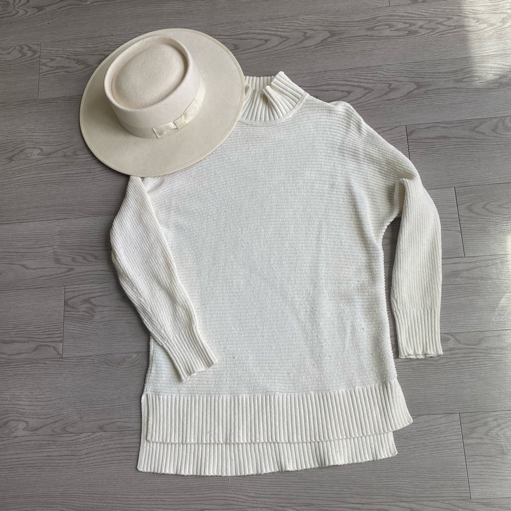 Ann Taylor LOFT Cream Knit Turtleneck Sweater